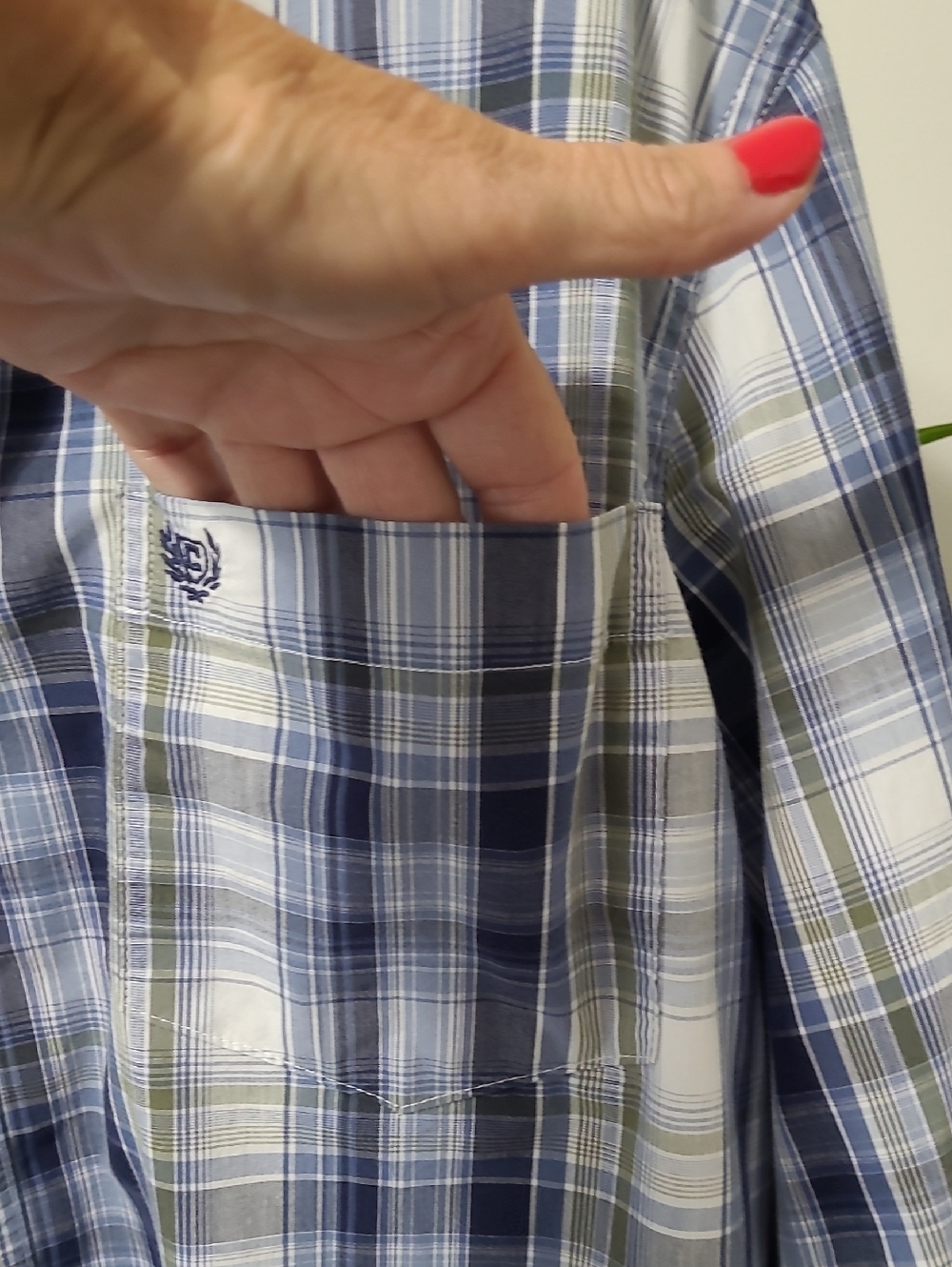 Men's Green and Blue Plaid Chaps Button Down - Picture 4 of 6